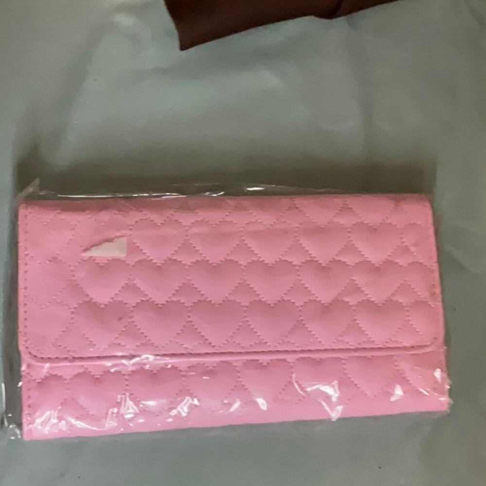 3/$30***Puffy Pink Wallet NWOT
